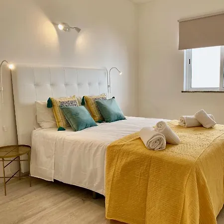 Apartment White Downtown