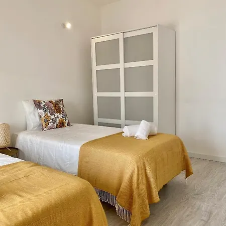 Apartment White Downtown *