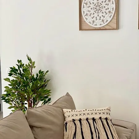 White Downtown Apartament