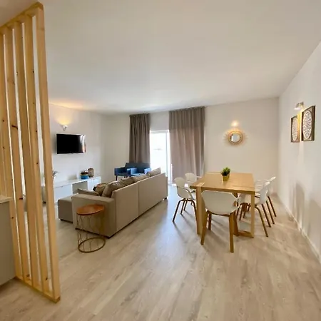 White Downtown Apartament Albufeira