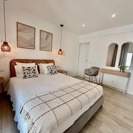 White Downtown Apartament Albufeira